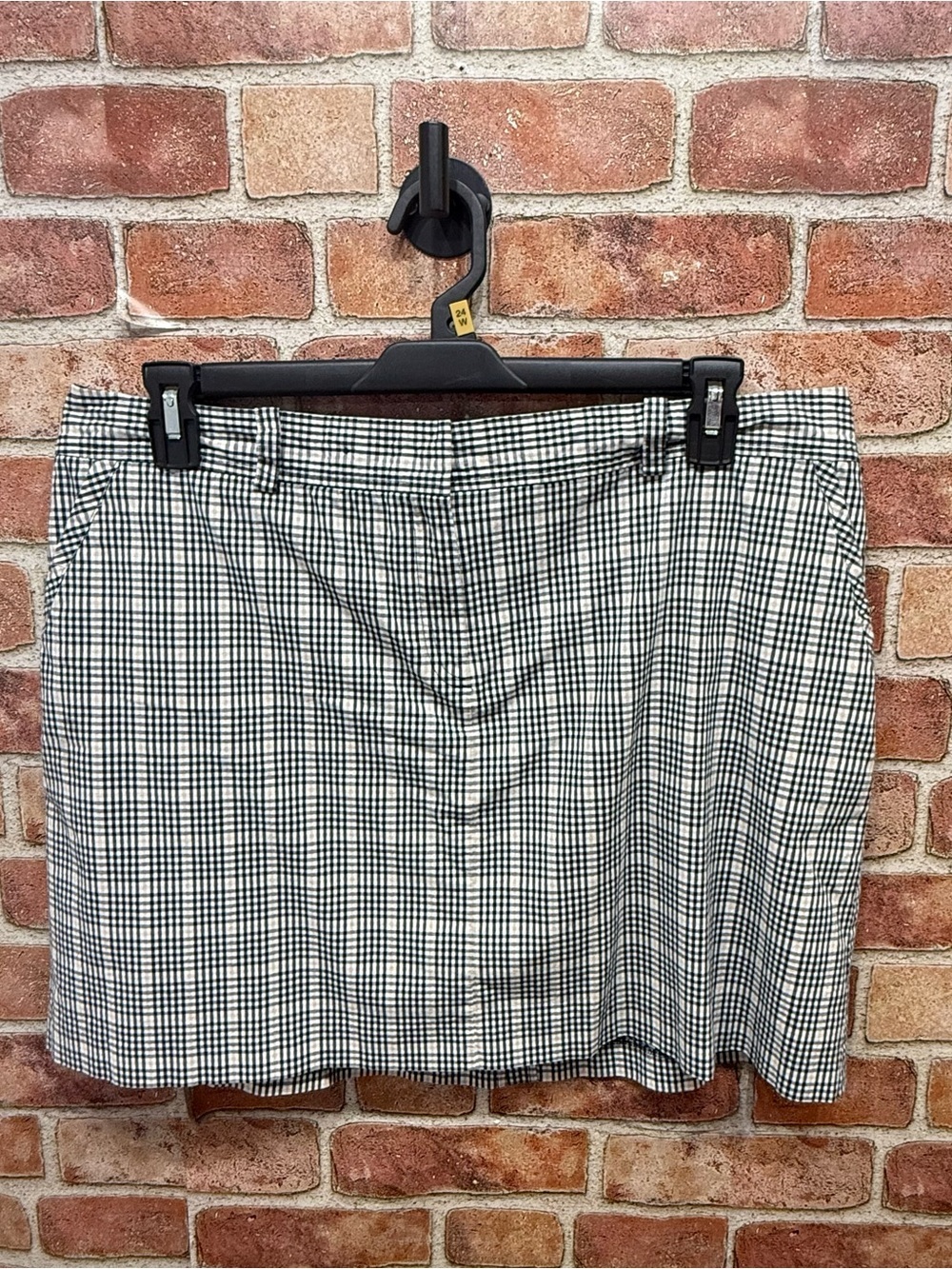 golf stretch athletic skirt/skort Classic Black and White Plaid by izod